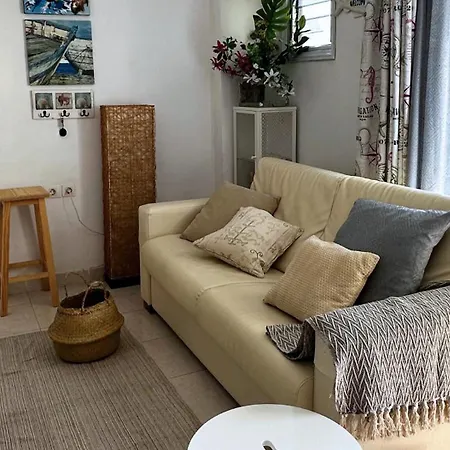 Oceanside Escape Apartment *